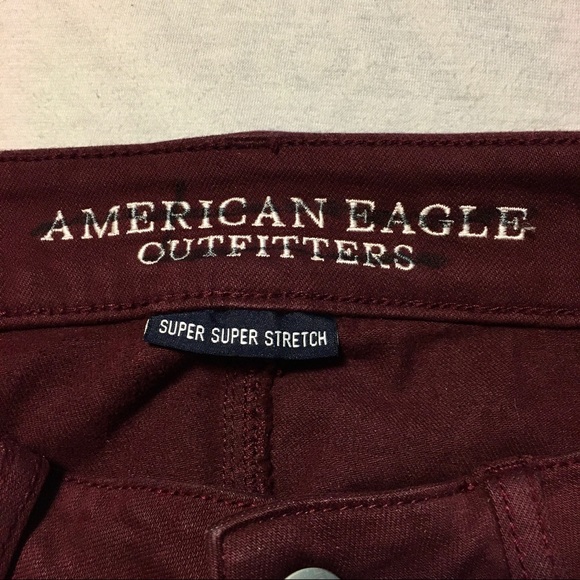 AEO Stretch Hi-Rise Shortie Maroon Jean Shorts 8 - Picture 7 of 8